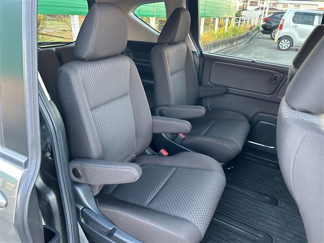 フリード Ｇ・ホンダセンシング　ホンダセンシング　メモリナビ　ブルートゥース　フルセグ　ＤＶＤ　バックカメラ　ハンズフリー両側パワスラ　衝突軽減　路外逸脱抑制　車線維持支援　追従クルコン　前席温席　ビルトインＥＴＣ　スマートキー（15枚目）