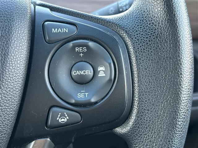 フリード Ｇ・ホンダセンシング　ホンダセンシング　メモリナビ　ブルートゥース　フルセグ　ＤＶＤ　バックカメラ　ハンズフリー両側パワスラ　衝突軽減　路外逸脱抑制　車線維持支援　追従クルコン　前席温席　ビルトインＥＴＣ　スマートキー（26枚目）