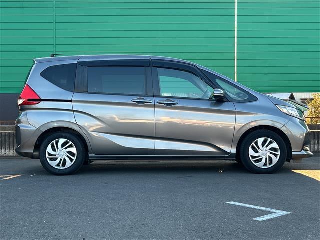 フリード Ｇ・ホンダセンシング　ホンダセンシング　メモリナビ　ブルートゥース　フルセグ　ＤＶＤ　バックカメラ　ハンズフリー両側パワスラ　衝突軽減　路外逸脱抑制　車線維持支援　追従クルコン　前席温席　ビルトインＥＴＣ　スマートキー（41枚目）