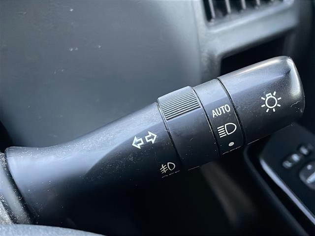 【オートライト】オートライトなのでライトの点け忘れを気にすることなく運転が出来ます♪