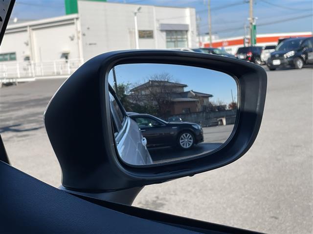 デミオ ＸＤツーリング　純正ＳＤナビ　ドラレコ　クルコン　アイドリングストップ　横滑り防止装置　衝突軽減システム　シートヒーター　オートライト　ＬＥＤヘッドライト　純正フロアマット　純正１６インチアルミホイール　禁煙車（13枚目）