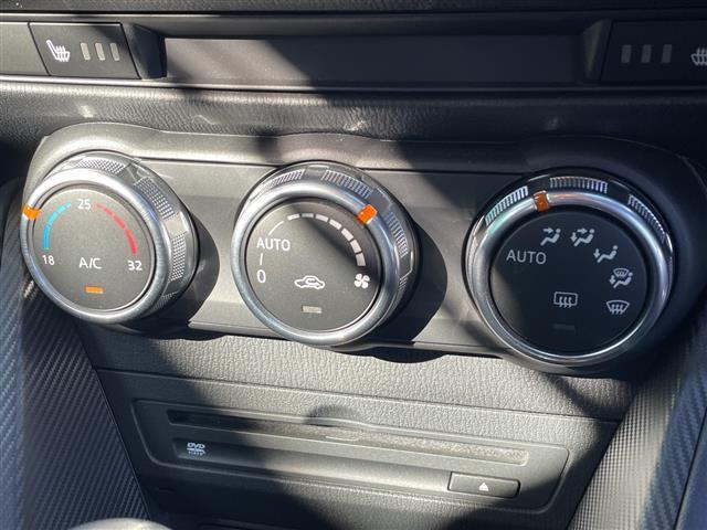 デミオ ＸＤツーリング　純正ＳＤナビ　ドラレコ　クルコン　アイドリングストップ　横滑り防止装置　衝突軽減システム　シートヒーター　オートライト　ＬＥＤヘッドライト　純正フロアマット　純正１６インチアルミホイール　禁煙車（22枚目）