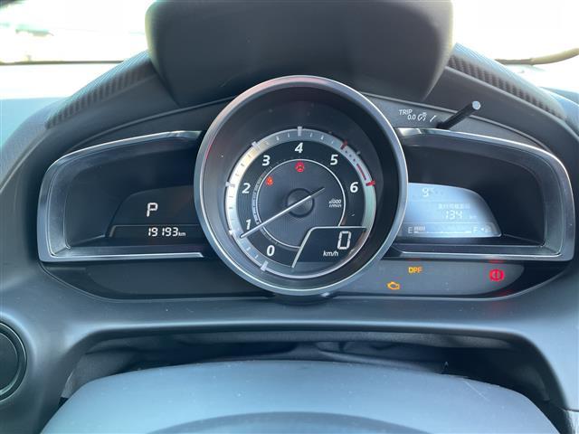 デミオ ＸＤツーリング　純正ＳＤナビ　ドラレコ　クルコン　アイドリングストップ　横滑り防止装置　衝突軽減システム　シートヒーター　オートライト　ＬＥＤヘッドライト　純正フロアマット　純正１６インチアルミホイール　禁煙車（31枚目）