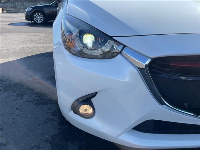 デミオ ＸＤツーリング　純正ＳＤナビ　ドラレコ　クルコン　アイドリングストップ　横滑り防止装置　衝突軽減システム　シートヒーター　オートライト　ＬＥＤヘッドライト　純正フロアマット　純正１６インチアルミホイール　禁煙車（43枚目）