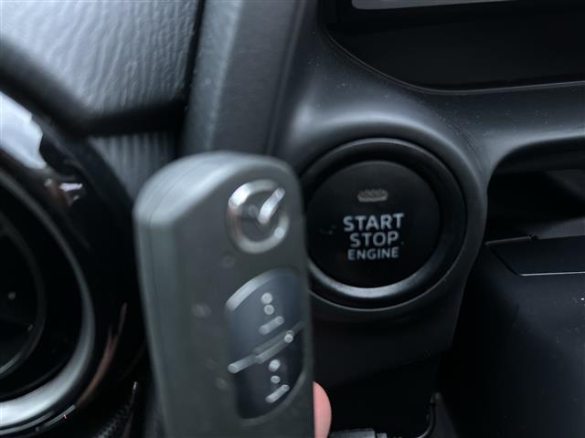 デミオ XD 純正SDナビ バックカメラ フルセグTV Bluetooth ETC クルーズコントロール アイドリングストップ 横滑り防止装置 衝突軽減システム オートライト LEDヘッドライト 純正フロアマット(10枚目)