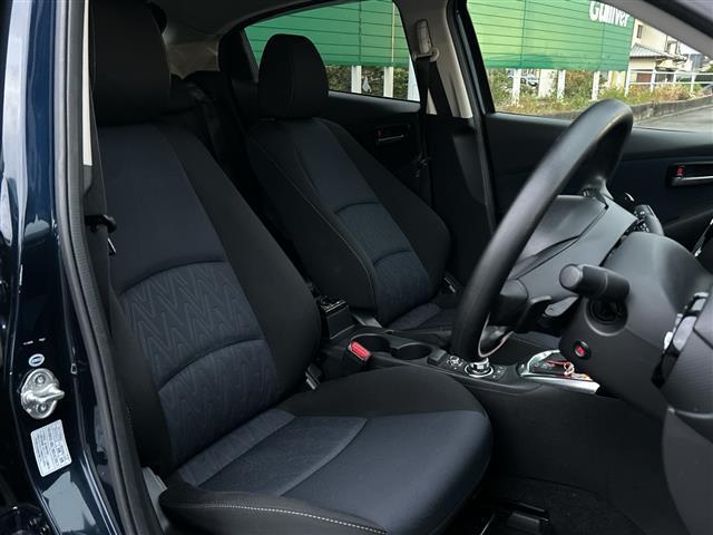 デミオ XD 純正SDナビ バックカメラ フルセグTV Bluetooth ETC クルーズコントロール アイドリングストップ 横滑り防止装置 衝突軽減システム オートライト LEDヘッドライト 純正フロアマット(14枚目)