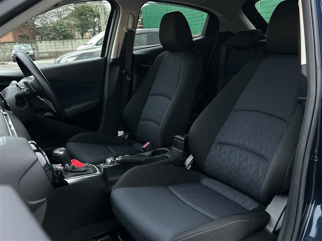 デミオ XD 純正SDナビ バックカメラ フルセグTV Bluetooth ETC クルーズコントロール アイドリングストップ 横滑り防止装置 衝突軽減システム オートライト LEDヘッドライト 純正フロアマット(15枚目)