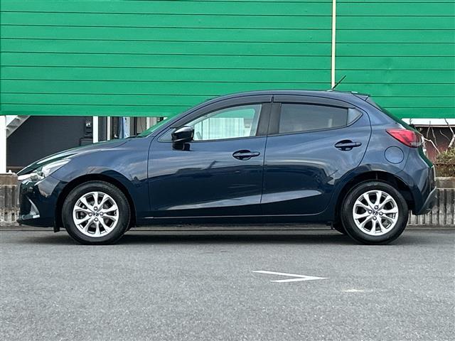 デミオ XD 純正SDナビ バックカメラ フルセグTV Bluetooth ETC クルーズコントロール アイドリングストップ 横滑り防止装置 衝突軽減システム オートライト LEDヘッドライト 純正フロアマット(19枚目)