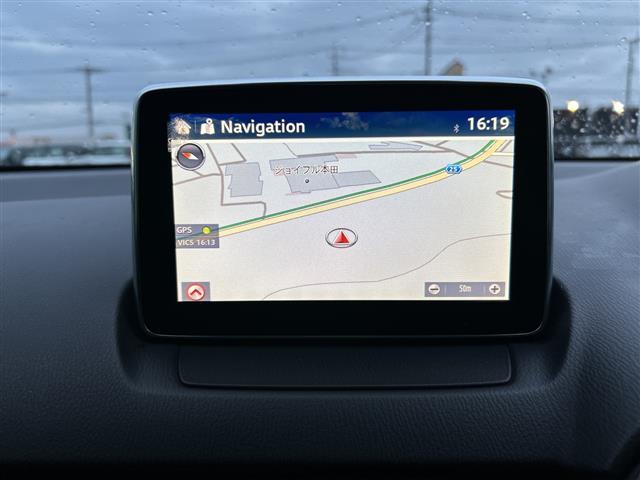 デミオ XD 純正SDナビ バックカメラ フルセグTV Bluetooth ETC クルーズコントロール アイドリングストップ 横滑り防止装置 衝突軽減システム オートライト LEDヘッドライト 純正フロアマット(21枚目)