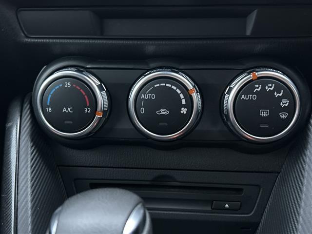 デミオ XD 純正SDナビ バックカメラ フルセグTV Bluetooth ETC クルーズコントロール アイドリングストップ 横滑り防止装置 衝突軽減システム オートライト LEDヘッドライト 純正フロアマット(23枚目)