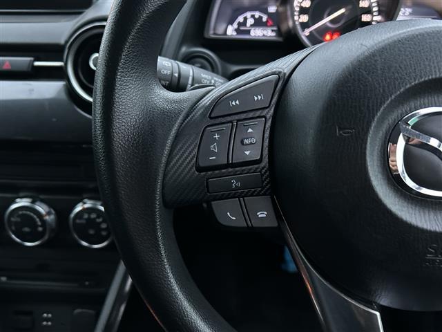 デミオ XD 純正SDナビ バックカメラ フルセグTV Bluetooth ETC クルーズコントロール アイドリングストップ 横滑り防止装置 衝突軽減システム オートライト LEDヘッドライト 純正フロアマット(25枚目)