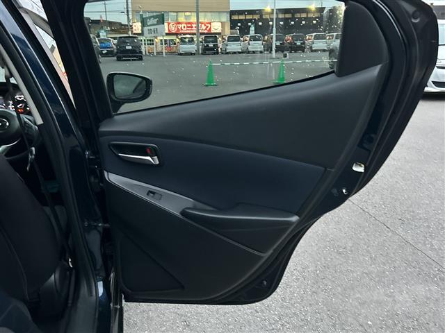 デミオ XD 純正SDナビ バックカメラ フルセグTV Bluetooth ETC クルーズコントロール アイドリングストップ 横滑り防止装置 衝突軽減システム オートライト LEDヘッドライト 純正フロアマット(37枚目)