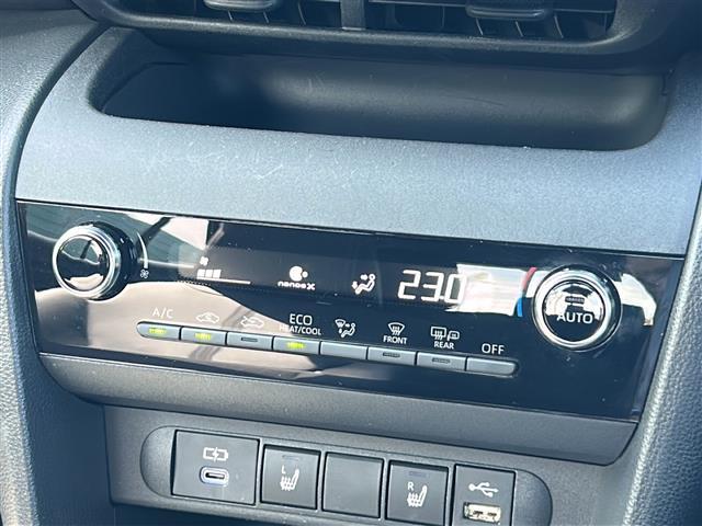 ヤリスクロス ハイブリッドZ 純正8型ナビ パノラマミックビューモニター ハーフレザーシート パワーシート ビルトインETC レーンキープアシスト 衝突軽減システム パーキングアシスト オートライト オートマチックハイビーム 禁煙(23枚目)