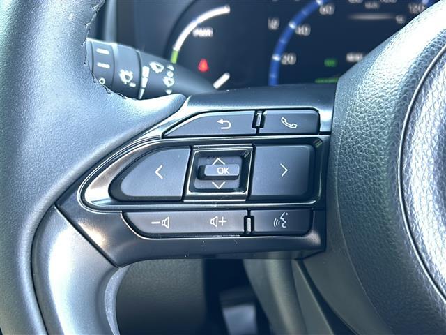 ヤリスクロス ハイブリッドZ 純正8型ナビ パノラマミックビューモニター ハーフレザーシート パワーシート ビルトインETC レーンキープアシスト 衝突軽減システム パーキングアシスト オートライト オートマチックハイビーム 禁煙(26枚目)