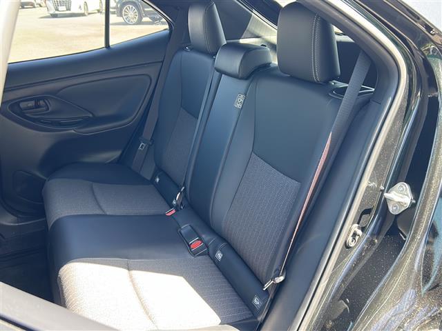 ヤリスクロス ハイブリッドZ 純正8型ナビ パノラマミックビューモニター ハーフレザーシート パワーシート ビルトインETC レーンキープアシスト 衝突軽減システム パーキングアシスト オートライト オートマチックハイビーム 禁煙(34枚目)