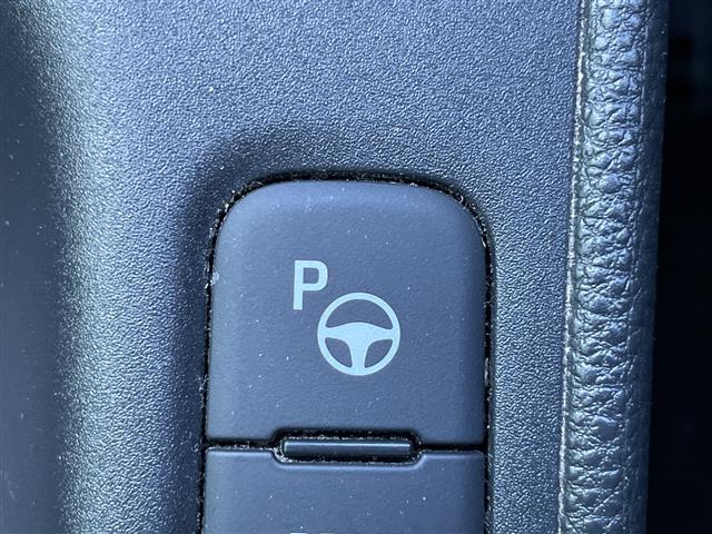 ヤリス ハイブリッドG 純正ナビ ドライブレコーダー パーキングアシスト 全周囲カメラ レーダークルーズコントロール 横滑り防止装置 衝突軽減システム オートライト オートマチックハイビーム LEDヘッドライト 禁煙車(8枚目)