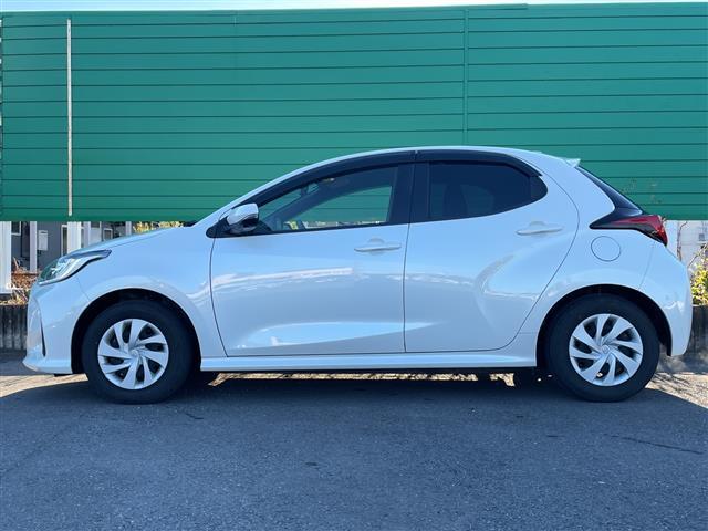 ヤリス ハイブリッドG 純正ナビ ドライブレコーダー パーキングアシスト 全周囲カメラ レーダークルーズコントロール 横滑り防止装置 衝突軽減システム オートライト オートマチックハイビーム LEDヘッドライト 禁煙車(19枚目)