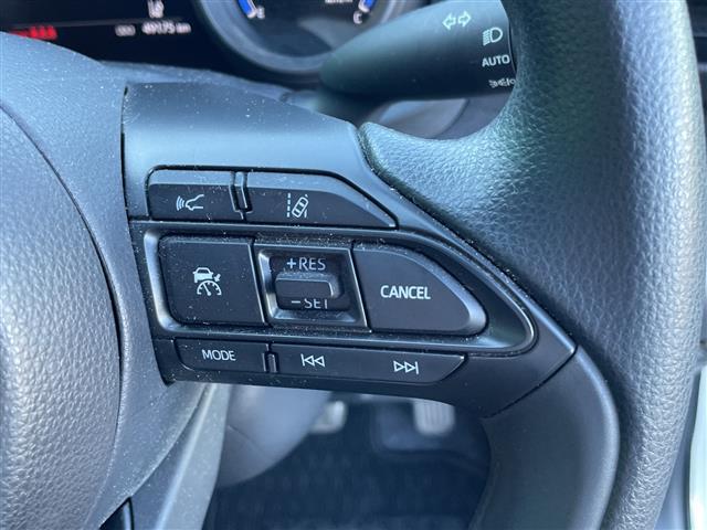 ヤリス ハイブリッドG 純正ナビ ドライブレコーダー パーキングアシスト 全周囲カメラ レーダークルーズコントロール 横滑り防止装置 衝突軽減システム オートライト オートマチックハイビーム LEDヘッドライト 禁煙車(27枚目)