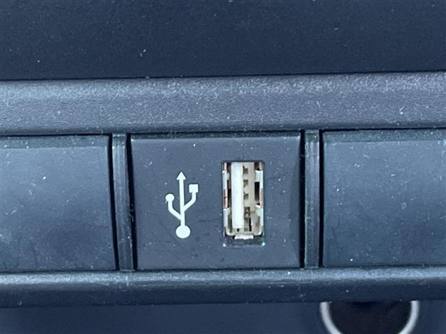 ヤリス ハイブリッドG 純正ナビ ドライブレコーダー パーキングアシスト 全周囲カメラ レーダークルーズコントロール 横滑り防止装置 衝突軽減システム オートライト オートマチックハイビーム LEDヘッドライト 禁煙車(32枚目)