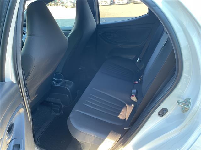 ヤリス ハイブリッドG 純正ナビ ドライブレコーダー パーキングアシスト 全周囲カメラ レーダークルーズコントロール 横滑り防止装置 衝突軽減システム オートライト オートマチックハイビーム LEDヘッドライト 禁煙車(36枚目)