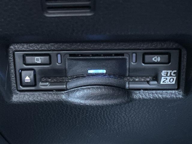 ヴォクシー ハイブリッドS-Z 10型ディスプレイオーディオナビ ビルトインETC2.0 クリアランスソナー 横滑り防止装置 衝突軽減システム 両側パワースライドドア オートライト LEDヘッドライト ドラレコ HDMI 禁煙車(12枚目)