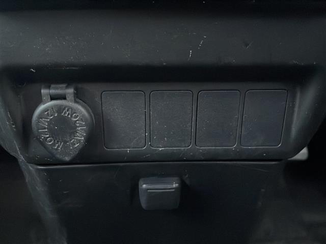 ルーミー カスタムG 純正9型ナビ ビルトインETC2.0 ドラレコ クリアランスソナー アイドリングストップ 横滑り防止装置 衝突軽減システム 両側パワースライドドア クルコン オートライト LEDヘッドライト 禁煙車(29枚目)