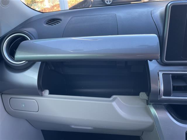 キャスト スタイルＧ　ＳＡＩＩＩ　社外ナビ　ドライブレコーダー前後　アイドリングストップ　バックカメラ　ベンチシート　横滑り防止装置　衝突軽減システム　オートライト　オートマチックハイビーム　ＬＥＤヘッドライト　フロアマット　禁煙車（32枚目）