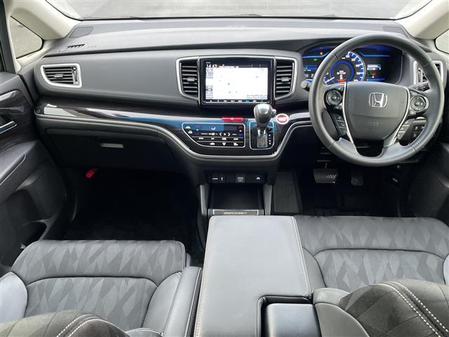 オデッセイハイブリッド ハイブリッドアブソルート・ＥＸホンダセンシング　純正ＳＤナビ（Ｂｌｕｅｔｏｏｔｈ，アラウンドビューモニター，フルセグＴＶ，ＣＤ，ＤＶＤ）　アダプティブクルーズコントロール　ＥＴＣ２．０　両側パワースライドドア　横滑り防止装置　コーナーセンサー（2枚目）