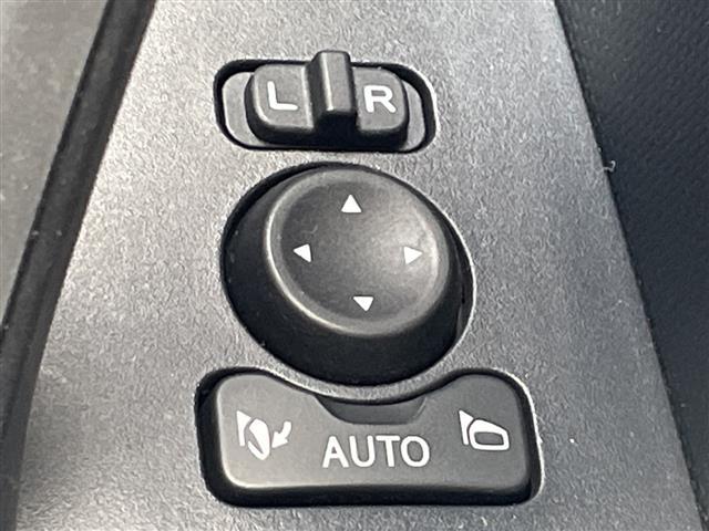 ロッキー プレミアム　純正ナビ　ビルトインＥＴＣ２．０　レーダークルーズコントロール　ドライブレコーダー　横滑り防止装置　衝突軽減システム　アイドリングストップ　オートライト　ＬＥＤヘッドライト　純正フロアマット　禁煙車（30枚目）