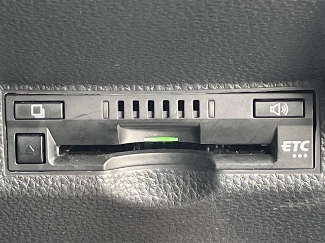 ヤリスクロス ハイブリッドＺ　純正ナビ　モデリスタエアロ　Ｂｌｕｅｔｏｏｔｈ搭載　フルセグＴＶ　ＡＡＣ　クルーズコントロール　バックカメラ　パワーシート　シートヒーター　ハーフレザーシート　純正１８インチアルミホイール（5枚目）