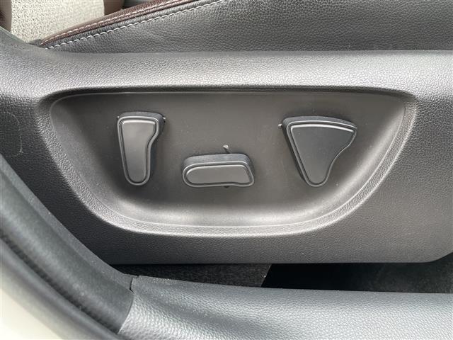 ヤリスクロス ハイブリッドＺ　純正ナビ　モデリスタエアロ　Ｂｌｕｅｔｏｏｔｈ搭載　フルセグＴＶ　ＡＡＣ　クルーズコントロール　バックカメラ　パワーシート　シートヒーター　ハーフレザーシート　純正１８インチアルミホイール（16枚目）