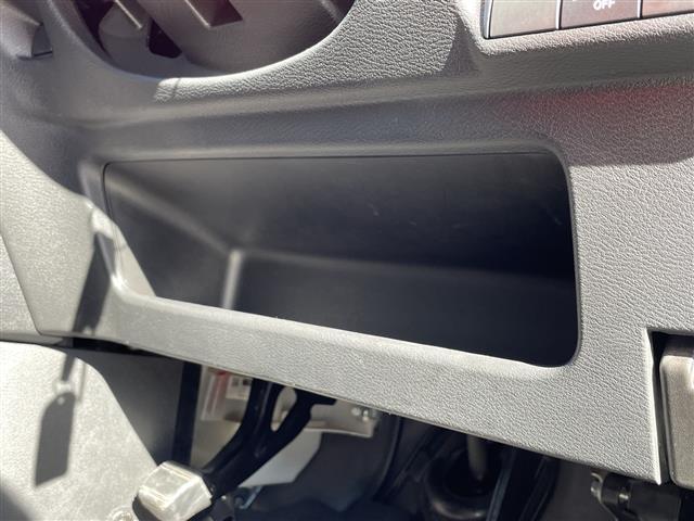 デイズ Ｂ　純正ＳＤナビ（Ｂｌｕｅｔｏｏｔｈ，ＣＤ，ＤＶＤ，フルセグＴＶ）　ドライブレコーダー　コーナーセンサー　ＨＩＤオートライト　オートマチックハイビーム　サイドエアバッグ　アイドリングストップ　禁煙車（12枚目）