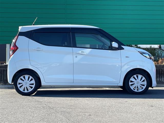 デイズ Ｂ　純正ＳＤナビ（Ｂｌｕｅｔｏｏｔｈ，ＣＤ，ＤＶＤ，フルセグＴＶ）　ドライブレコーダー　コーナーセンサー　ＨＩＤオートライト　オートマチックハイビーム　サイドエアバッグ　アイドリングストップ　禁煙車（41枚目）