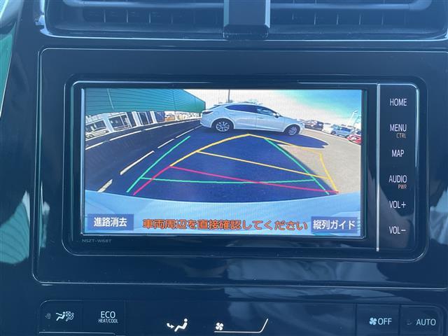 プリウス Ａ　純正ＳＤナビ（Ｂｌｕｅｔｏｏｔｈ，ＤＶＤ，ＣＤ，フルセグＴＶ，バックカメラ）　ビルトインＥＴＣ２．０　ドライブレコーダー　スマートキー　横滑り防止装置　コーナーセンサー　レーンキープアシスト（4枚目）