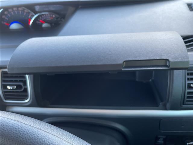 タント カスタムＸ　トップエディションＳＡＩＩ　純正ナビ　バックカメラ　Ｂｌｕｅｔｏｏｔｈ　フルセグＴＶ　アイドリングストップ　パワースライドドア　横滑り防止装置　衝突軽減システム　オートライト　ＬＥＤヘッドライト　純正フロアマット　ベンチシート（31枚目）