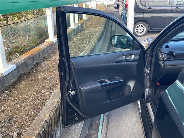 �y���z�̔��̓K���o�[�y�Y�r�쉫�X�ɂ����X�����������ʂ̂��q�l�Ɍ��点�Ē����܂������k�͂�����̂��q�l���ŗD�悳���Ē����܂�