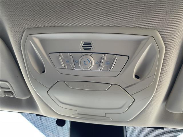 クーガ タイタニアム Panasonic製 SDナビ Bluetooth搭載 フルセグTV バックカメラ クルーズコントロール サンルーフ パワーシート シートヒーター ルーフレール オートライト AAC(6枚目)