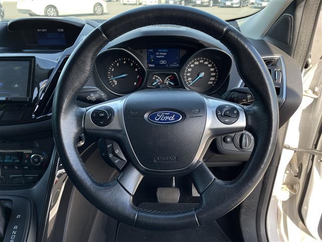 クーガ タイタニアム Panasonic製 SDナビ Bluetooth搭載 フルセグTV バックカメラ クルーズコントロール サンルーフ パワーシート シートヒーター ルーフレール オートライト AAC(25枚目)