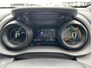 ハイブリッドＺ　純正８型ディスプレイオーディオ　アラウンドビューモニター　ステアリングヒーター　レーダー付きクルーズコントロール　ビルトインＥＴＣ　シートヒーター　ブラインドスポットモニター　ＬＥＤライト　禁煙車（30枚目）