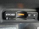 【ETC2.0(DSRC)】ETCカードを挿入すれば料金所はノンストップで通過できます。ETC限定の割引や、高速道路の情報提供サービスを利用できます。