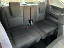 【サードシート】３列目もゆとりがあり居心地よくお過ごしいただけます。掲載箇所以外にご希望の写真がございましたらお気軽にお問い合わせ下さい。フロアマットは汚れが気になる場合は新品のご注文も承ります。