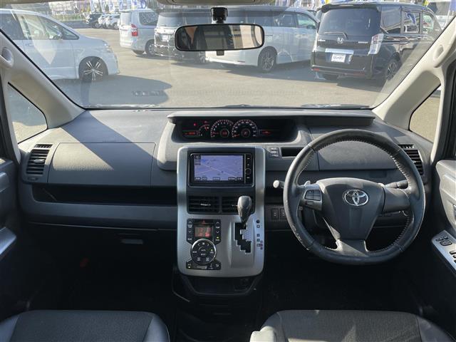 ヴォクシー ＺＳ　煌Ｚ　Ｐスタート、ナビ、ＴＶ、ＥＴＣ（29枚目）