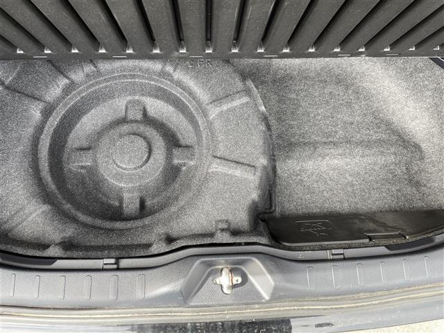 エスクァイア Xi ナビTV Bカメラ 両側電動 衝突軽減 寒冷地(33枚目)