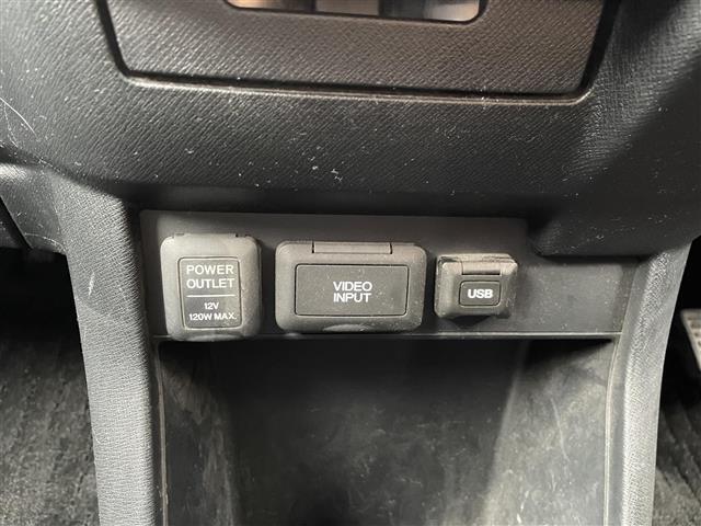 ステップワゴンスパーダ Ｚ　ＨＤＤナビエディション　１オーナー　純正ナビ　Ｂカメラ　両側パワスラ（18枚目）