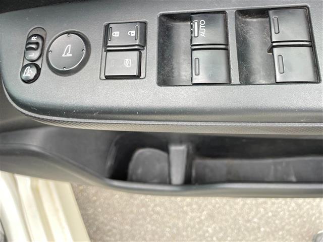 ステップワゴンスパーダ Ｚ　ＨＤＤナビエディション　１オーナー　純正ナビ　Ｂカメラ　両側パワスラ（19枚目）