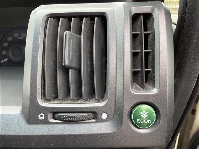 ステップワゴンスパーダ Ｚ　ＨＤＤナビエディション　１オーナー　純正ナビ　Ｂカメラ　両側パワスラ（21枚目）