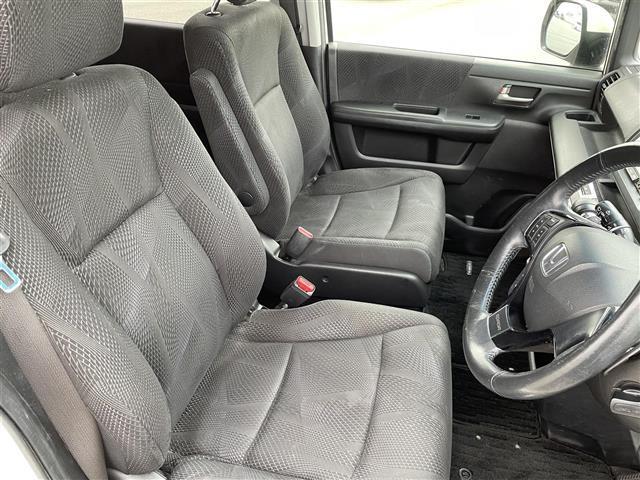 ステップワゴンスパーダ Ｚ　ＨＤＤナビエディション　１オーナー　純正ナビ　Ｂカメラ　両側パワスラ（28枚目）