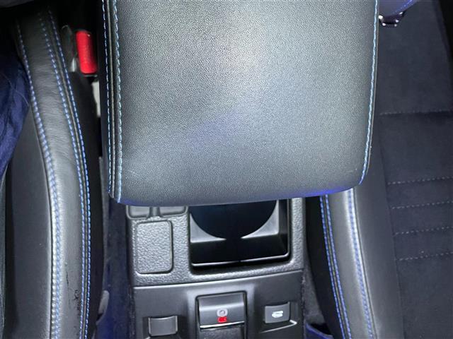 レヴォーグ 2.0GT-Sアイサイト ETC、電動シート、パナソニックナビ(24枚目)