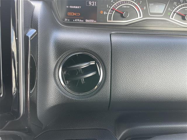 N-BOXカスタム G・Lターボホンダセンシング ナビ、TV、ETC、Pスタート(30枚目)