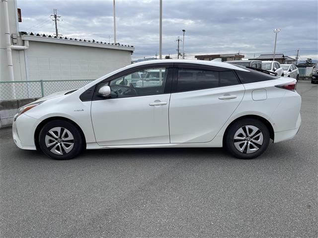 プリウス A ETC、純正ナビ、バックカメラ(15枚目)